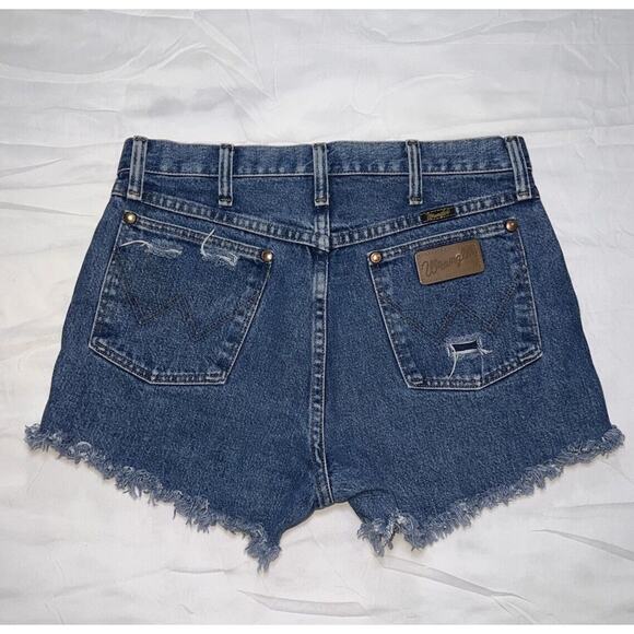 Wrangler Cut Off Jean Shorts Size 31x3 High Rise Blue Denim Raw Hem Western VTG - Picture 10 of 12